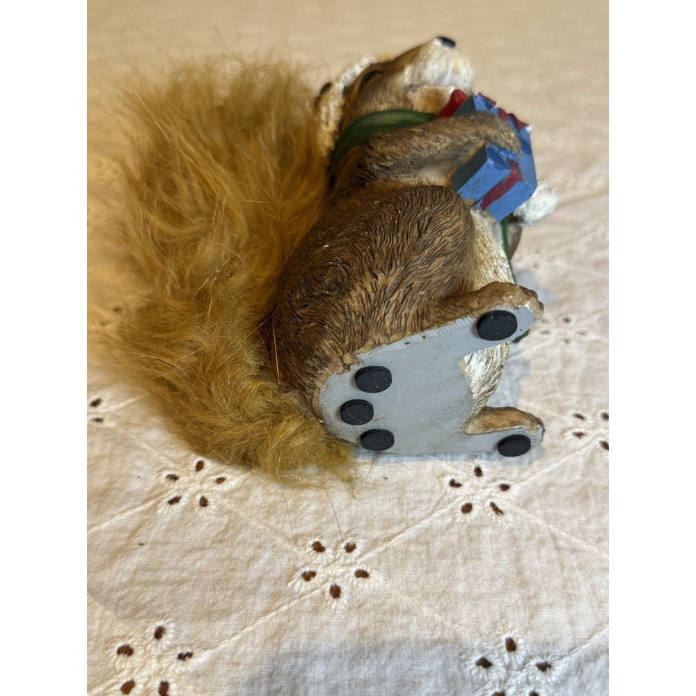 Holiday Squirrel Figure 5" – Santa Hat & Gift – Faux Fur Tail – Christmas‎ Decor - Picture 6 of 7